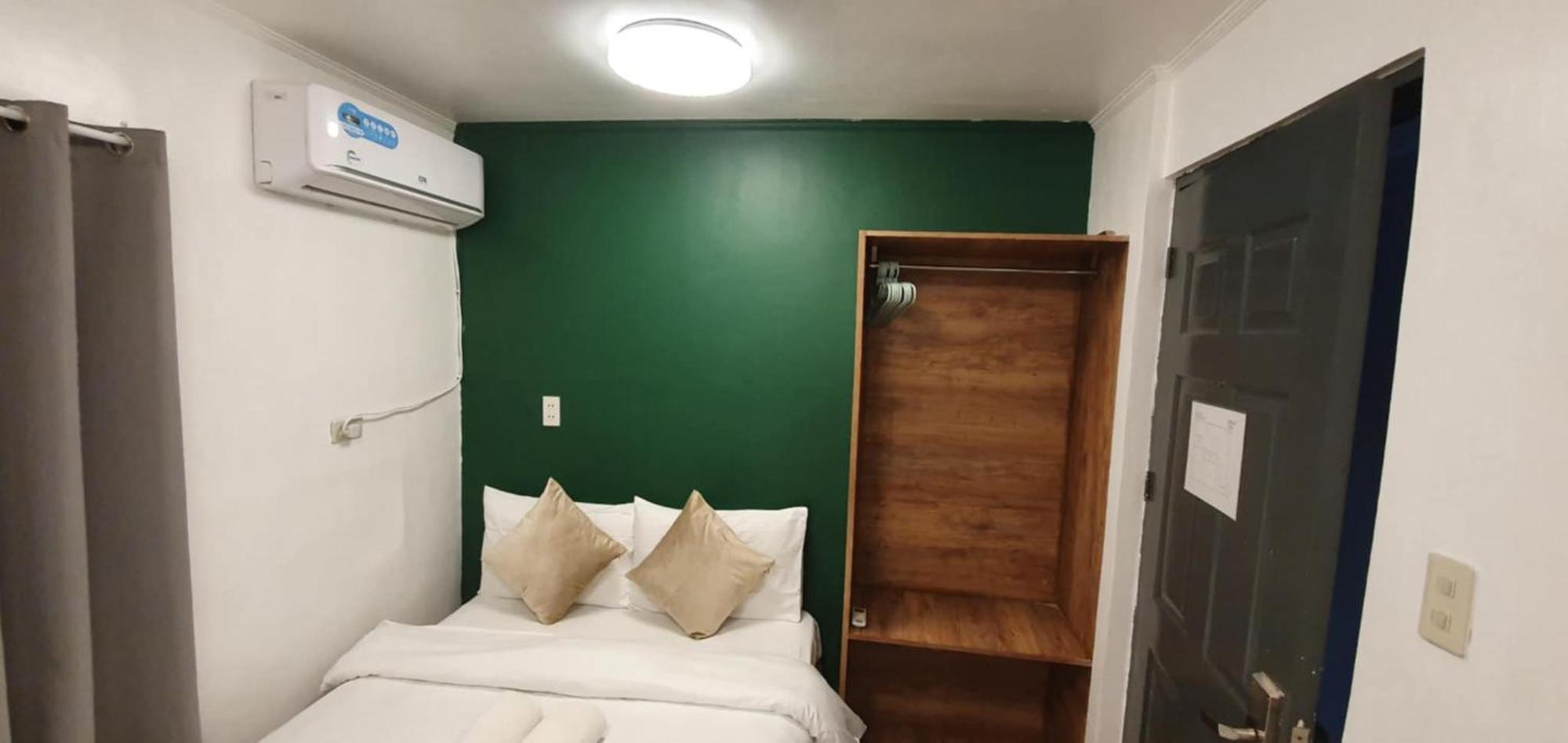 Aj Tourist Inn Coron Exterior photo