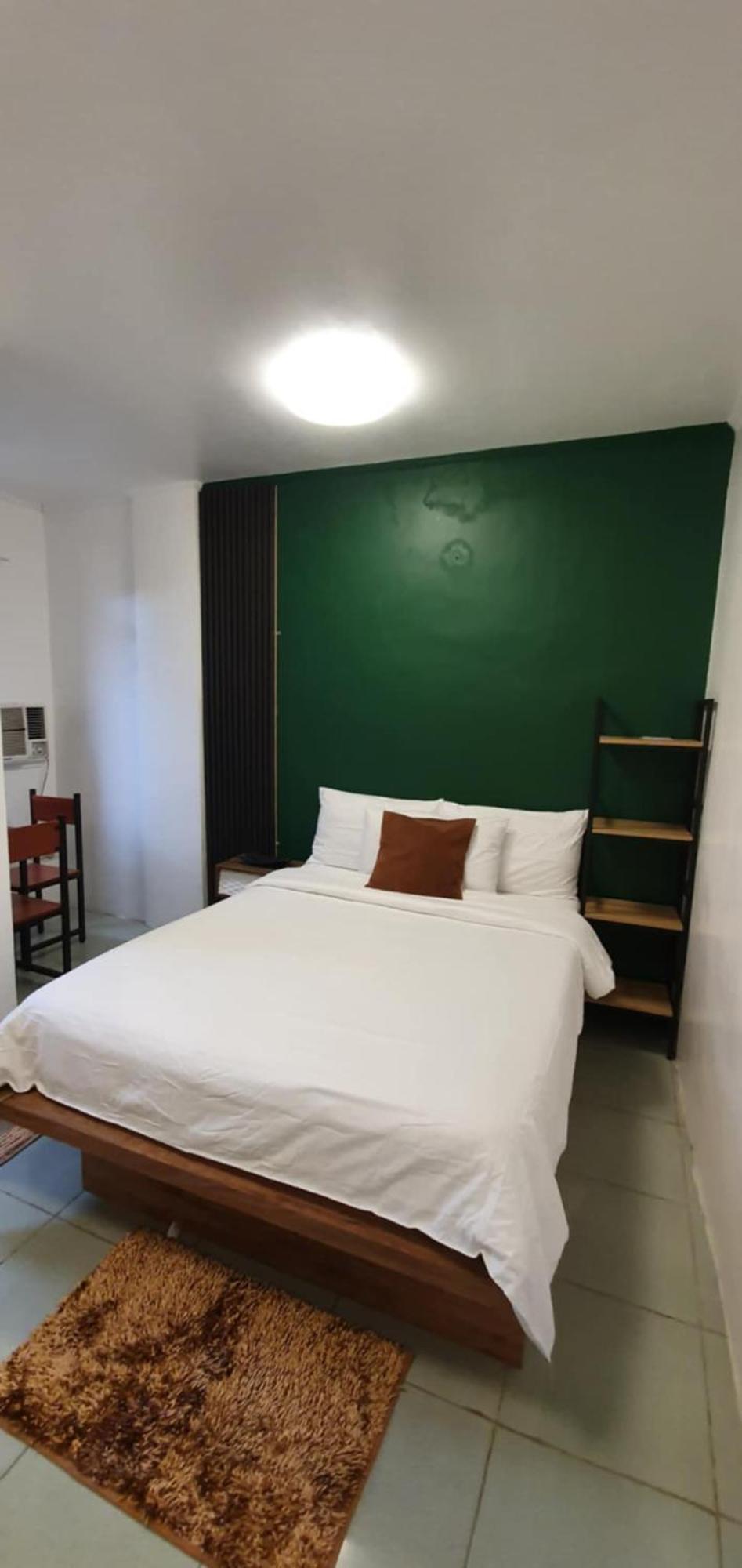Aj Tourist Inn Coron Exterior photo